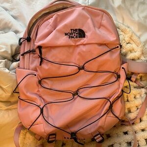 NORTH FACE Pink 🎀💕🩷 Borealis Backpack